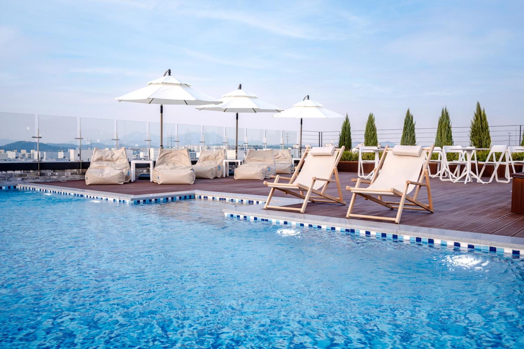 Sr Hotel Magok Seoul Bagian luar foto